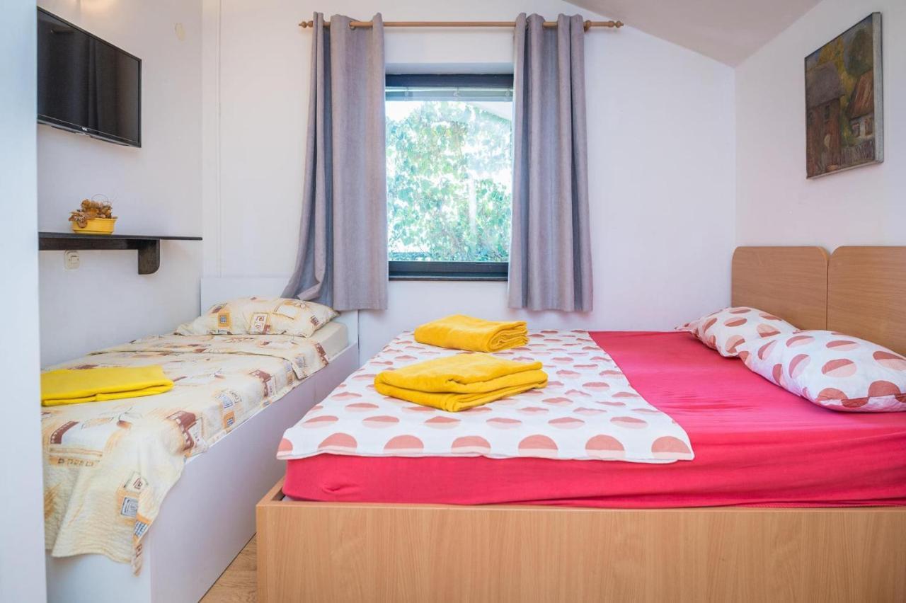 Apartmani Gradac Gradac  Exterior photo